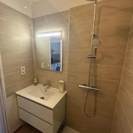 Apartman Climatise Sur Le Port De Hyères